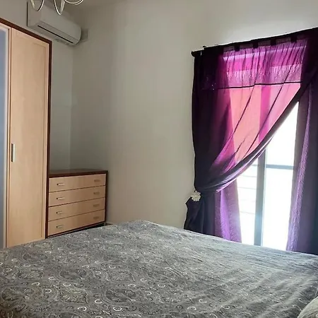 アパート Peak A1 Entire In *