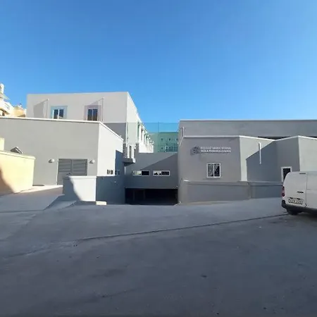 Peak A1 Entire In セント・ポールズ・ベイ